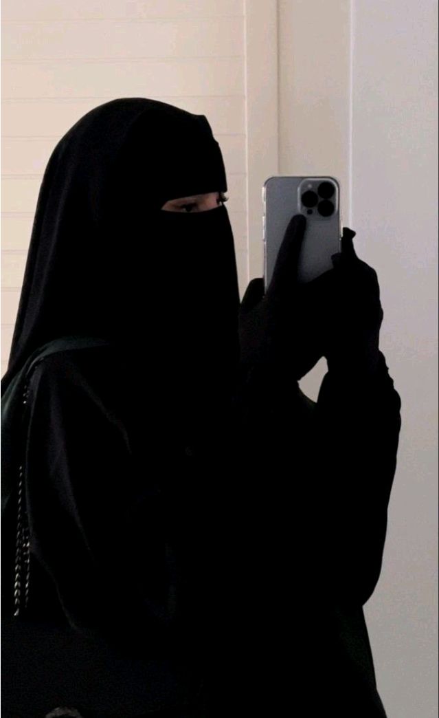 Rounaq fatima
